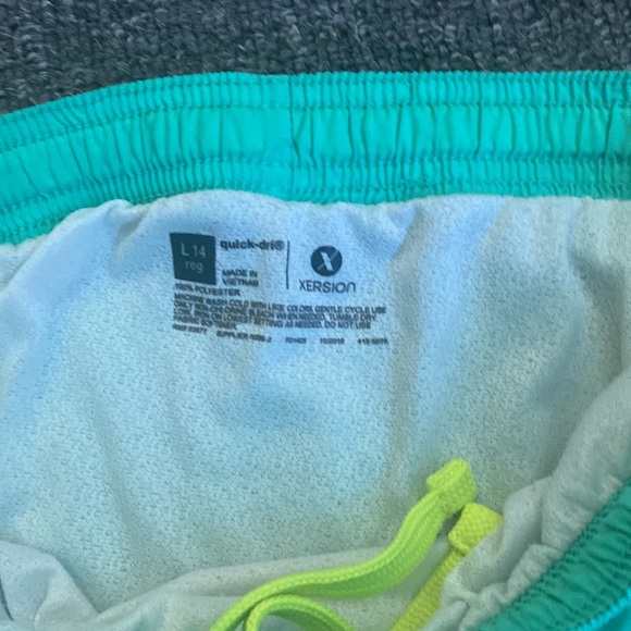 shorts - Picture 3 of 3